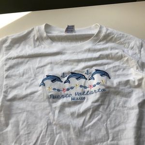 Puerto Vallarta white T shirt size s